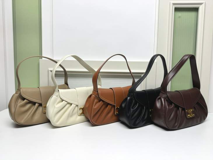 Picture of Celine Handbags _SKUfw227107783fw